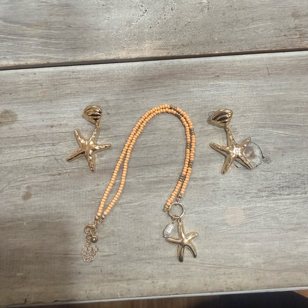 Target Gold and Tan Starfish Jewelry Set